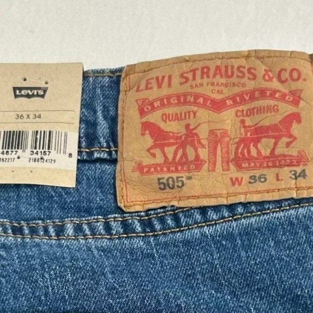 Levis levis 505